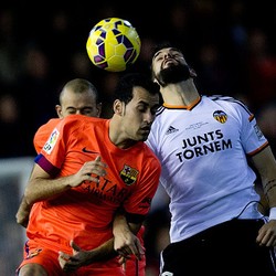 Valencia Mengancam Puncak Klasemen Barcelona