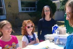 Bertekad Obati Kakak, Bocah Ini Kumpulkan Ratusan Juta Rupiah dari Berjualan