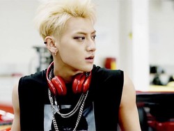 Keep Calm EXO-L! SM Entertainment Bantah Kabar Tao Hengkang dari EXO