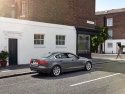 Di Inggris, Sedan Jaguar XE Dibanderol Rp 516 Jutaan