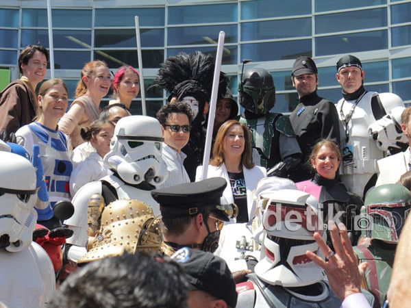 Kemeriahan Pembukaan Star Wars Celebration 2015