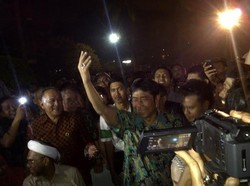 Haji Lulung Menang Lelang Cincin Akik Tommy Soeharto Rp 150 Juta