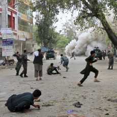 33 Orang Tewas Akibat Bom Bunuh Diri di Afghanistan, 100 Lainnya Luka-luka