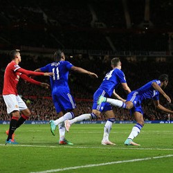 Infografis Jelang Si Biru Kontra Setan Merah