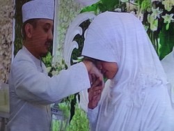 Resmi Menikah, Yulia Rachman dan Alzipco Tebar Senyum Bahagia