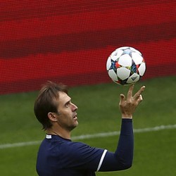 Diisukan Jadi Pelatih Madrid Musim Depan, Lopetegui Setia Porto