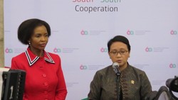 Menlu Afsel: Indonesian Food is Very-very Nice, Terima Kasih Banyak!