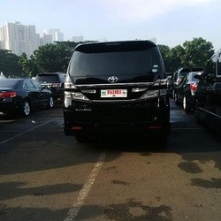 Mobil Mewah untuk Delegasi KAA Sudah Terpasang Pelat Nama Negara