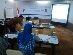 Survei Poltracking: 48,5% Publik Tak Puas Kinerja Pemerintah Jokowi-JK