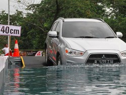 Outlander Sport dan Delica Diuji Kehandalannya di Berbagai Lintasan