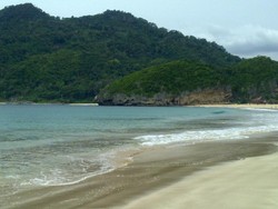 Lampuuk, Pantai Sisa Tsunami yang Tetap Cantik