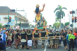 Ketika Ogoh-ogoh Diarak Keliling Yogya