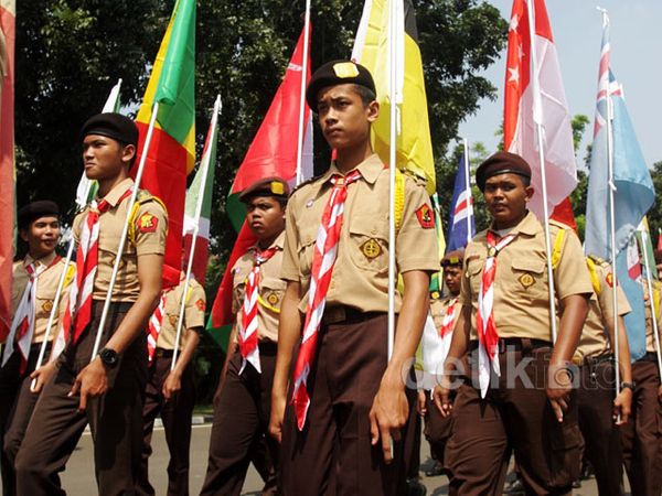 Pramuka Latihan Sambut Delegasi KAA Pramuka Latihan Sambut Delegasi KAA