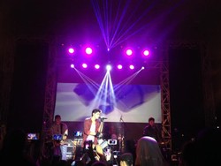 Main Drum di Konser Jambi, Aliando Bikin Fans Histeris