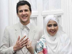 Deg-degan Nikahi Risty Tagor, Stuart Collin Diledekin Arsen