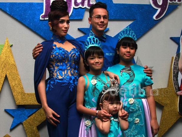Meriahnya Ultah Anak Andhika dan Ussy Sulistyawati