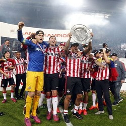 PSV Rebut Gelar Juara Eredivisie