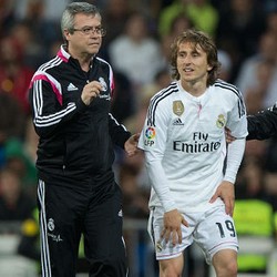 Ancelotti Belum Bisa Pastikan Kadar Cedera Bale dan Modric