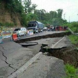 Jalur Ciregol yang Ambles Sudah Bisa Dilalui!