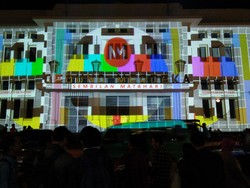 Peringati 60 Tahun KAA, Sembilan Matahari Bikin Video Mapping Gedung Merdeka