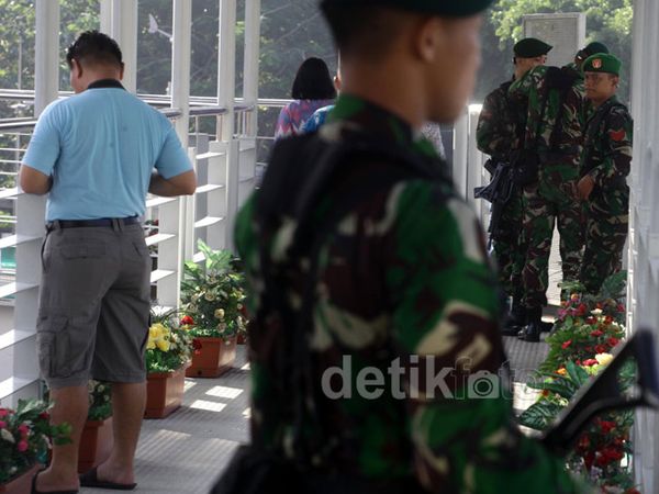 TNI Jaga Kawasan Sudirman-Thamrin