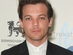 Louis Tomlinson Rilis Label Rekaman, One Direction Jadi Musisi Pertama?
