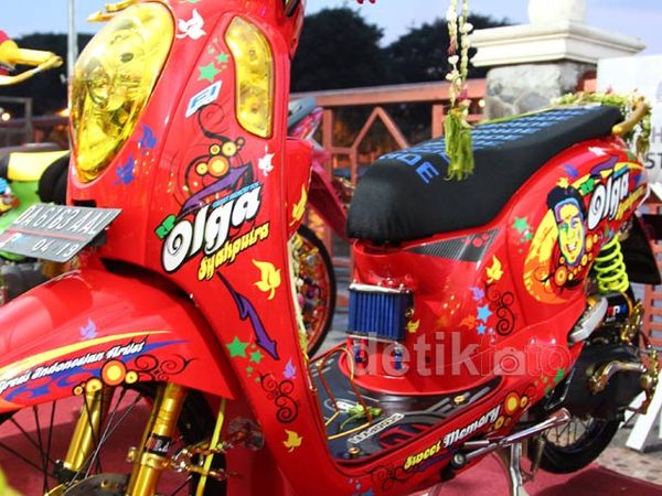 Honda Scoopy Kenang Olga Syahputra