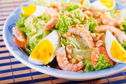 Jika Dikonsumsi Bersamaan Salad dan Telur Dapat Tingkatkan Nilai Gizi Sayuran
