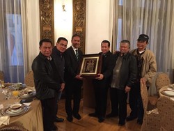 Malam Penuh Canda Tawa di Negeri Drakula