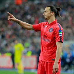 Ibrahimovic Menebar Teror di Camp Nou