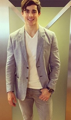 Foto: Ini Dosen Matematika Tampan yang Menghebohkan Media Sosial