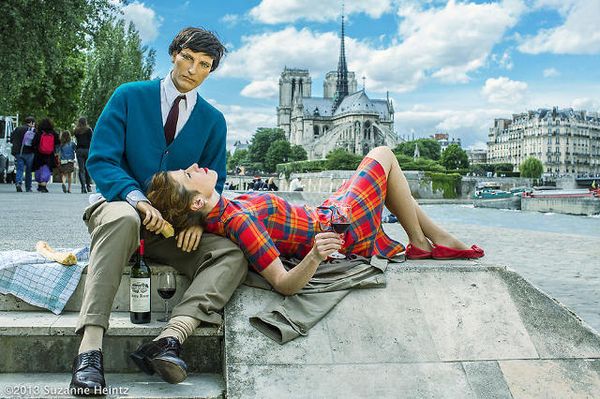 Lelah Ditanya Kapan Kawin, Wanita Ini 'Menikahi' Manekin