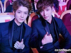 Tak Lagi Satu Grup, Lay EXO Masih Kontak dengan Luhan dan Kris
