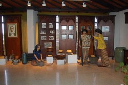 Mengenal Perempuan Inspiratif di Balik Racikan Jamu