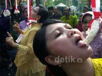 Meriahnya Kartinian di Balai Kota Surabaya