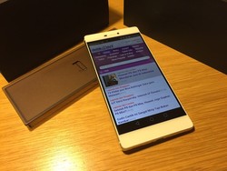 Menjajal 8 Fitur Jagoan Huawei P8