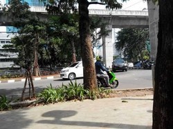 Walau Sudah Ada Kecelakaan, Tetap Ada Pemotor yang Nekat Lawan Arus di Rasuna Said