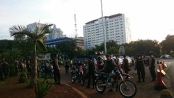 Kawasan Monas Steril, Ratusan TNI-Brimob dan Kendaraan Taktis Disiagakan