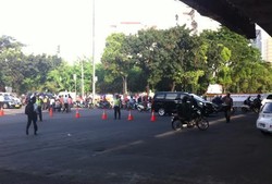 Jalan Gatot Subroto Steril, Kendaraan dari Mampang-Cawang Dibuang ke Kuningan