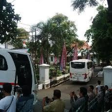 Disambut Iriana, Istri-istri Pemimpin Negara Asia-Afrika Tiba di Museum Tekstil