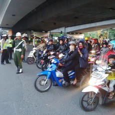 Sahut Menyahut Bunyi Klakson Pengendara Saat Diberhentikan Petugas