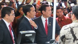 Presiden Jokowi ke Media Center, Wartawan Mancanegara Kaget
