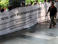 Peringati Hari Bumi, Pelajar Demo di KPK