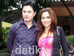 Soal Cerai Cinta Penelope: Bibir Bengkak Hingga Sedih Kehilangan Batu Akik