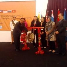 Risma Beber Rencana MRT di Surabaya ke Perwakilan Negara ASEAN