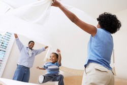 Sederhana Sih, Tapi Kegiatan Ini Bisa Bikin Anak Makin Nempel pada Ayahnya