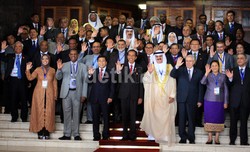 50 Model Bandung Ikut Parade Historical Walk Bareng Kepala Negara KAA