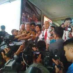 Begini Cerita Pengacara BW Soal Isu Penahanan dan Ucapan Terima Kasih ke Penyidik