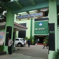 Soal Pesta Bikini, Kepsek SMA 29: Kami Larang Keras Anak-anak Datang!