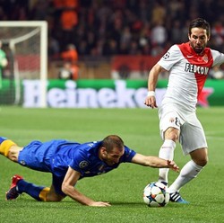 Handball Chiellini Lahirkan Meme-meme Kocak